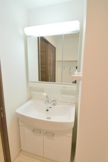 THE　SQUARE・Suite Residenceの洗面所