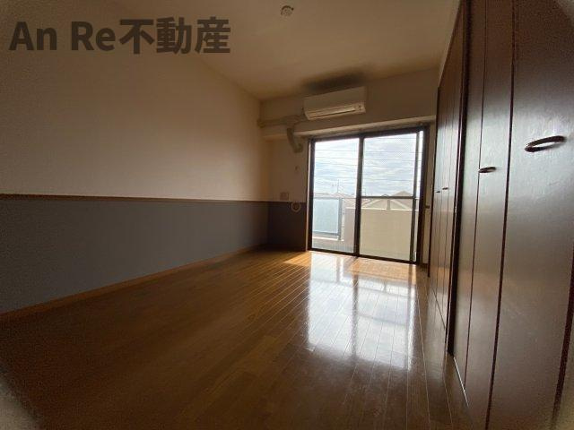 アビテ東川口の洋室