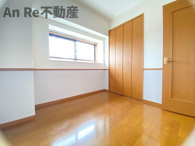 アビテ東川口の洋室