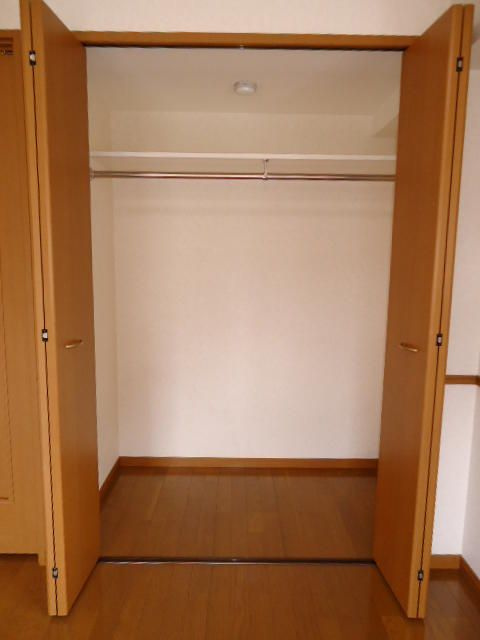 アビテ東川口の収納