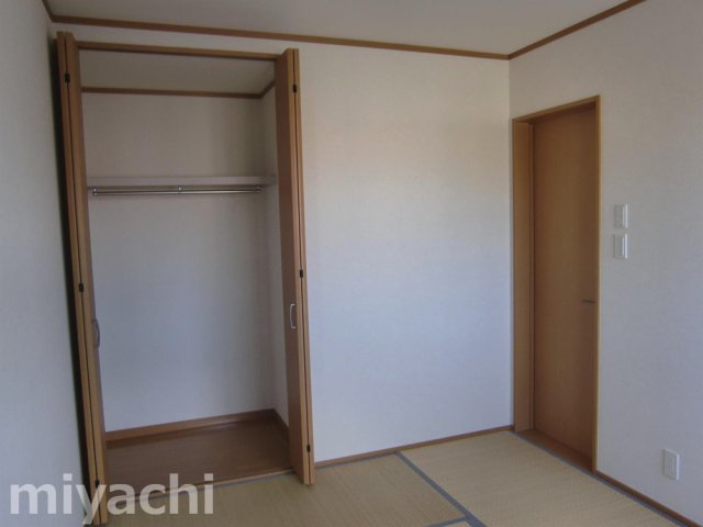 セピアスペースの洋室