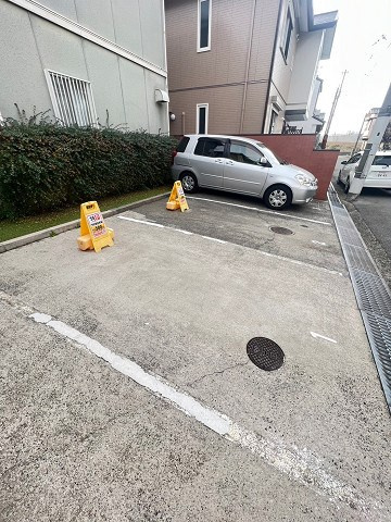 ヴェルドミールの駐車場
