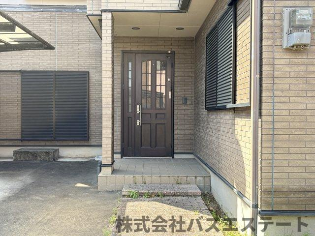 香寺町中仁野　中古一戸建てのエントランス