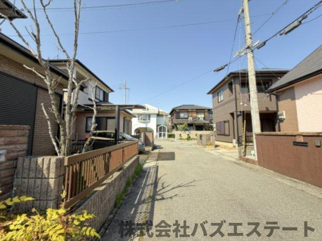 香寺町中仁野　中古一戸建ての周辺