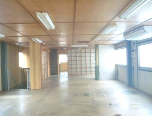 神路３丁目倉庫の内装