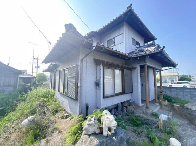 ひたちなか市大字中根　中古戸建の外観|ご予約をいただければ、『平日の空いた時間』『周辺物件まとめて見たい』『1件だけ見たい』ももちろん可能です♪
お気軽にお問合せください♪