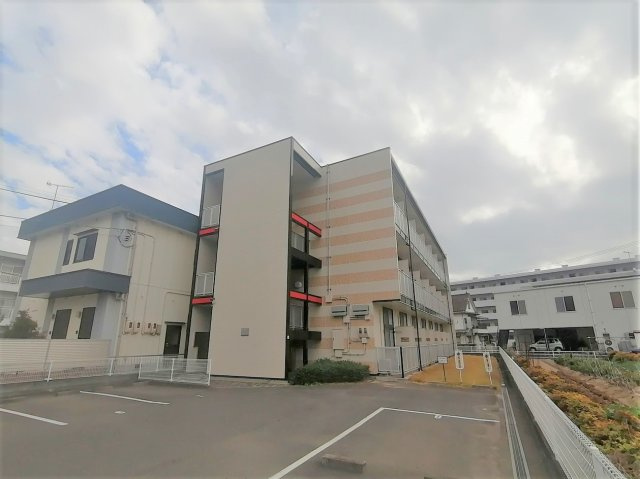 【外観】 | レオパレスカメリア