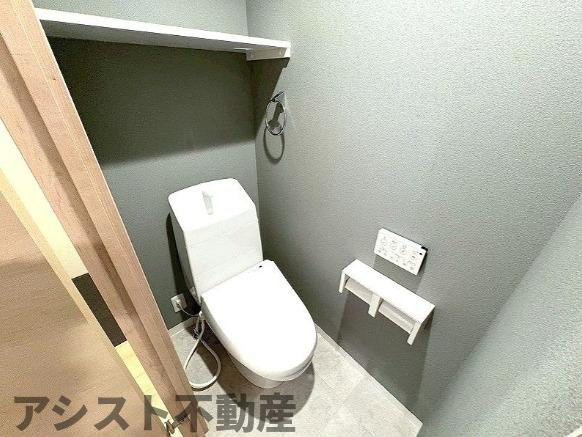 ADC飯塚駅西Bearsのトイレ|落ち着いた色調のトイレです