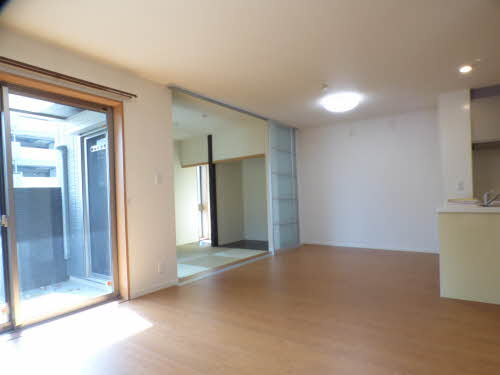 福岡市中央区平尾４丁目の賃貸マンションの居間・リビング|Ｒｅｓｉｄｅｎｔｉａｌ Ｐａｒｋ Ｈｉｒａｏ ＊ A0101号-2