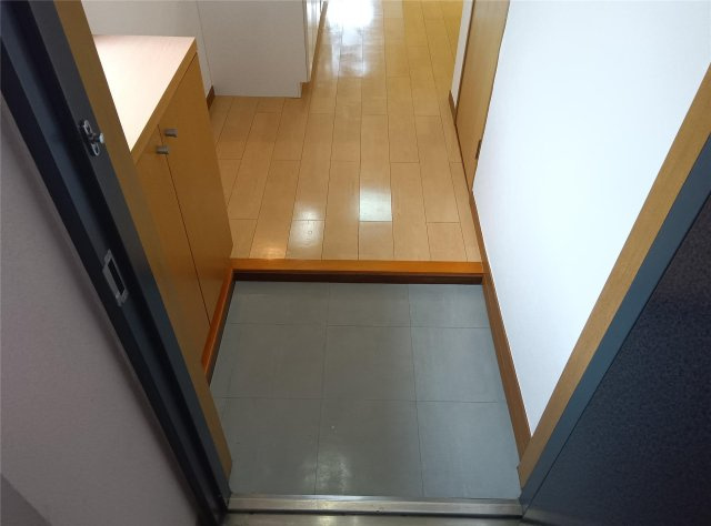 【玄関】ベルコムン原町
