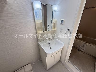 川崎市多摩区中野島３丁目の一戸建ての洗面所