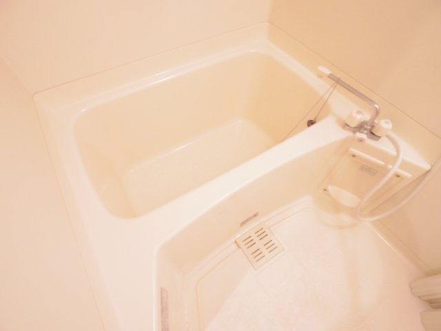 マ　メゾンの浴室