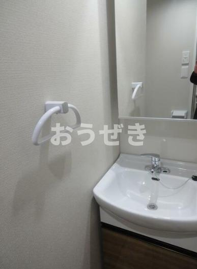 アルバの洗面所