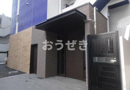 アルバのロビー