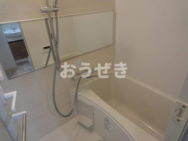 アルバの浴室