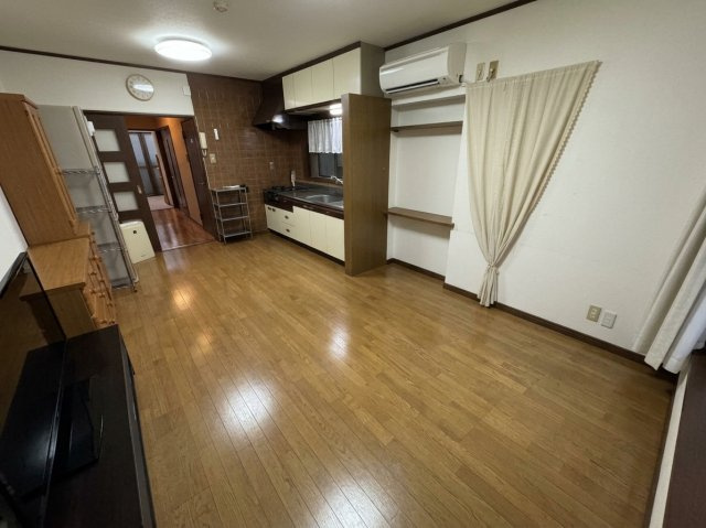 荒川3丁目　中古戸建の居間・リビング