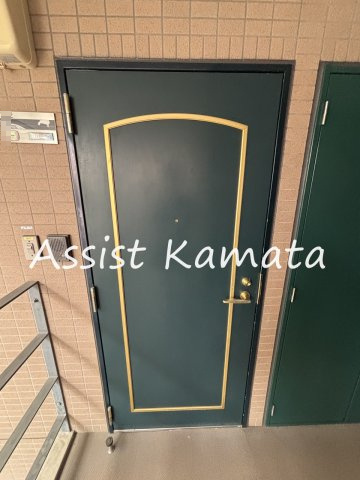 カームビュー・池上の玄関|写真は同タイプの別号室です