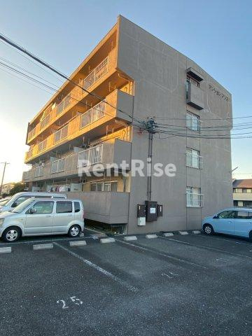 マンションアリスBの外観