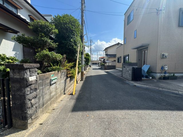 【前面道路含む現地写真】の画像