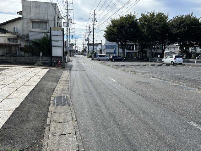 牛久市中央4丁目　駅から徒歩約6分の前面道路含む現地写真|前面道路含む現地写真