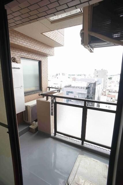 ライオンズステーションプラザ千歳烏山のバルコニー