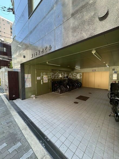 第18松屋ビルの駐車場