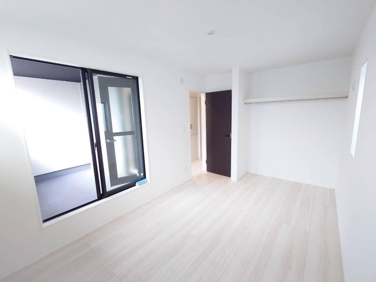 ★★糸満市西崎－1号棟の洋室|スタンダードな洋室です