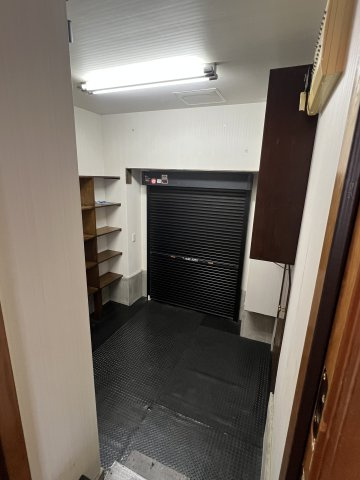 豊橋市岩屋町字岩屋下の中古一戸建のその他|雨風をしのげる室内ガレージ