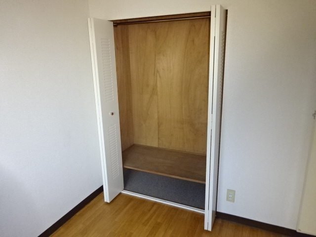 姫路市広畑区東新町２丁目の賃貸マンションの居間・リビング
