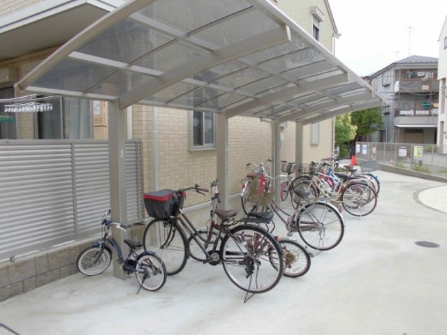 プレシャス・ハートランド西小松川Ⅱ B棟の駐車場