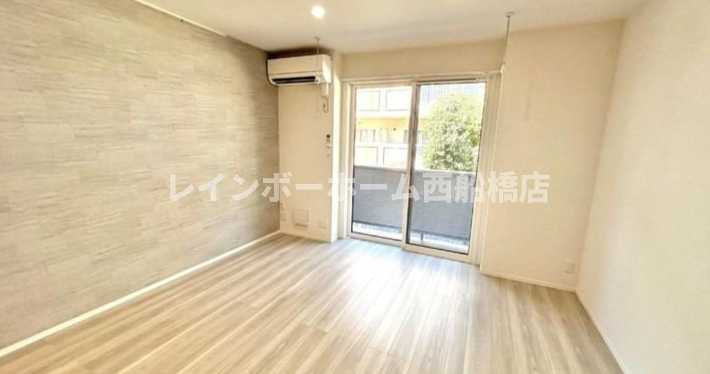 East Side Residence2の居間・リビング