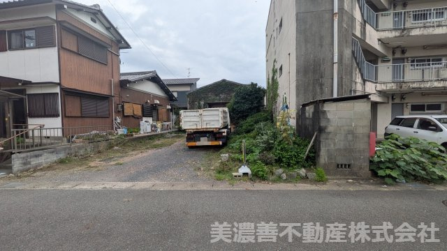 ６７２７８　各務原市那加西浦町一丁目土地の外観