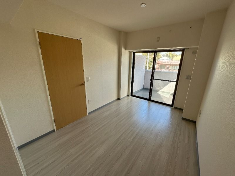 相光マンションとつかの洋室