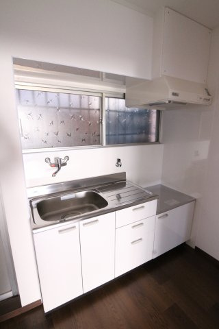 山手5丁目戸建のキッチン