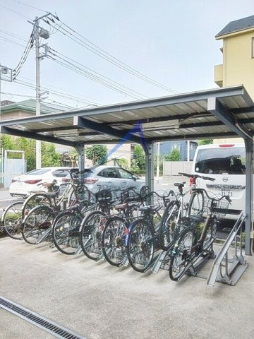 モリスコートのその他共用部分|駐輪場です。