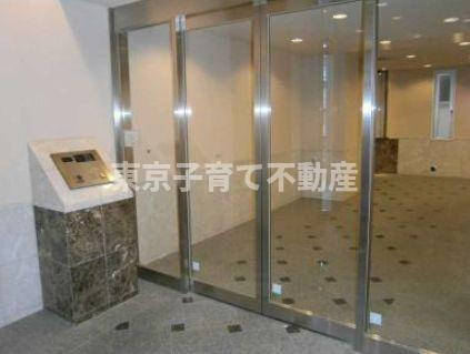 ステラメゾン茗荷谷のエントランス