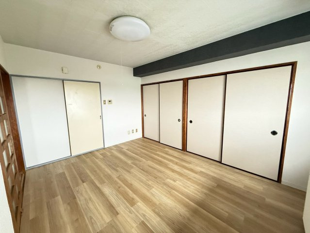 加納マンションの居間・リビング
