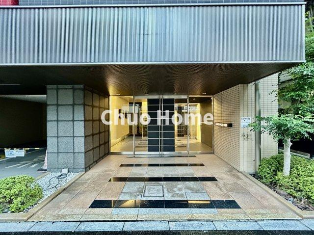 ランドステージ日暮里のエントランス|【エントランス】マンションのエントランスは、その物件の印象を決める、顔とも言える場所です。毎日通る場所ですからきれいなのが一番です。