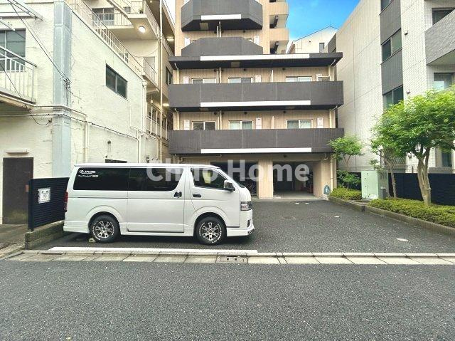 ランドステージ日暮里の駐車場|【敷地内駐車場】最新の空き状況や費用などの詳細は担当スタッフまでお問い合わせください。