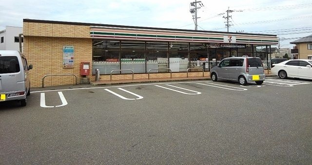 カーサ・フルールⅤの周辺