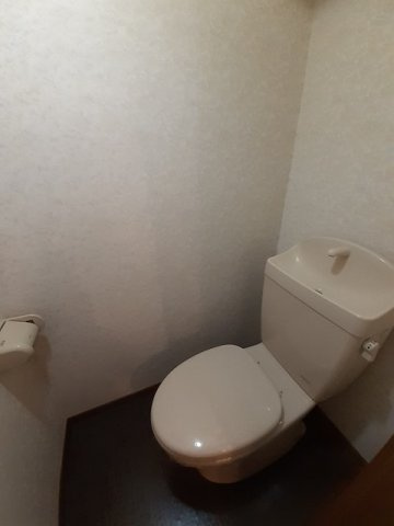 清潔感のあるトイレです