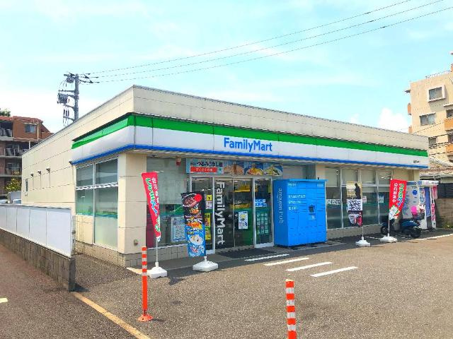 ファミリーマート前原駅前店まで222ｍ