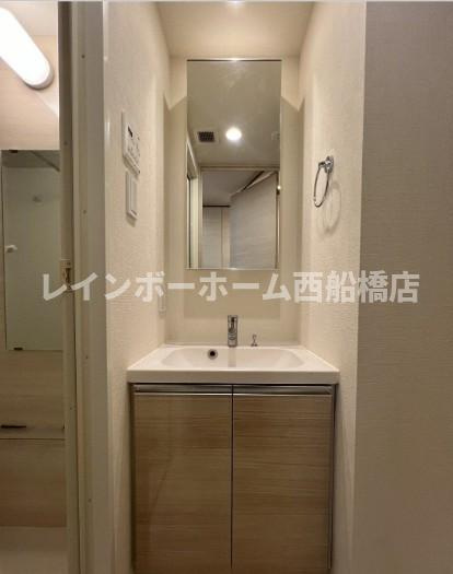 プライマル浦安の洗面所