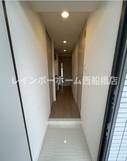 プライマル浦安の玄関