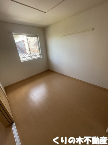 【洋室】 | ラ・ミア・カ－サ | 同タイプのお部屋です（現況を優先します）