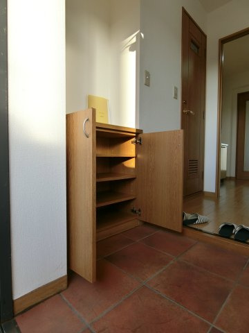 スカイマンションAの収納|イメージ108号室の写真