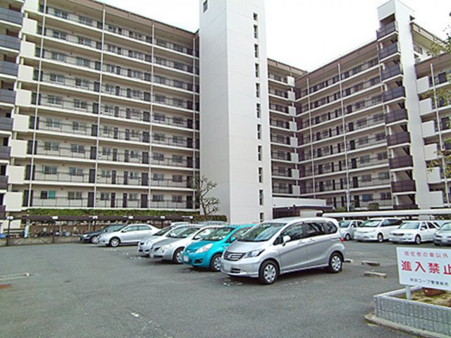 吹田コープの外観