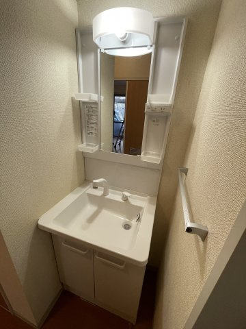 コンパクトで使いやすい洗面所