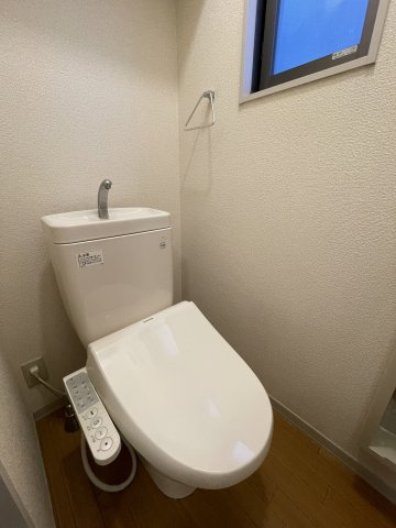 ゆったりとした空間のトイレです