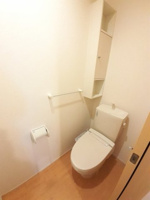 コンパクトで使いやすいトイレです